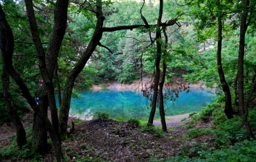 LE LAC BLEU  (LACUL ALBASTRU)